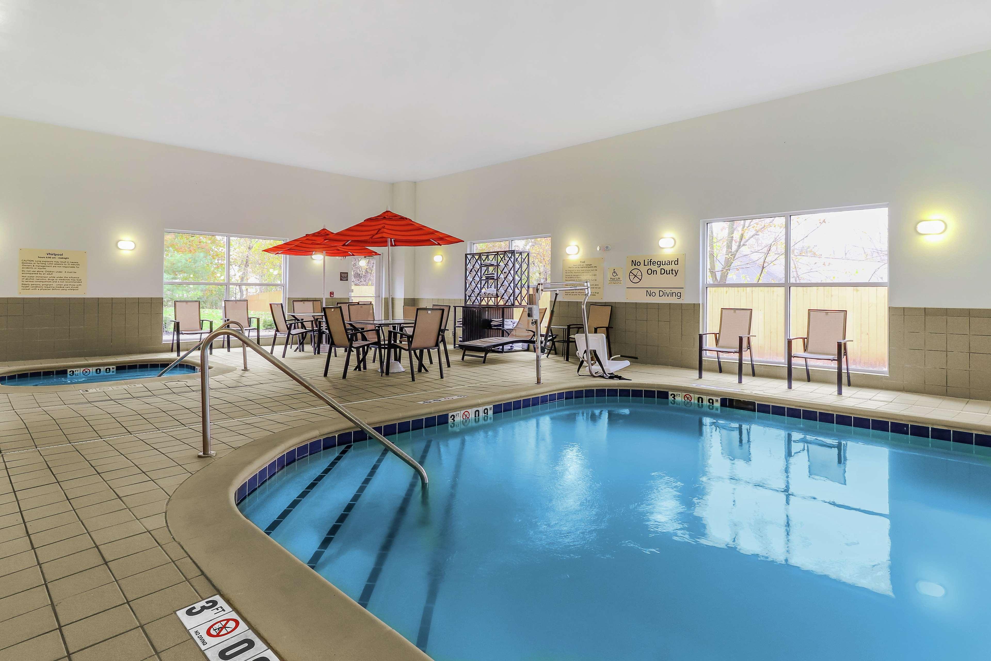 Hampton Inn Heath Exteriör bild